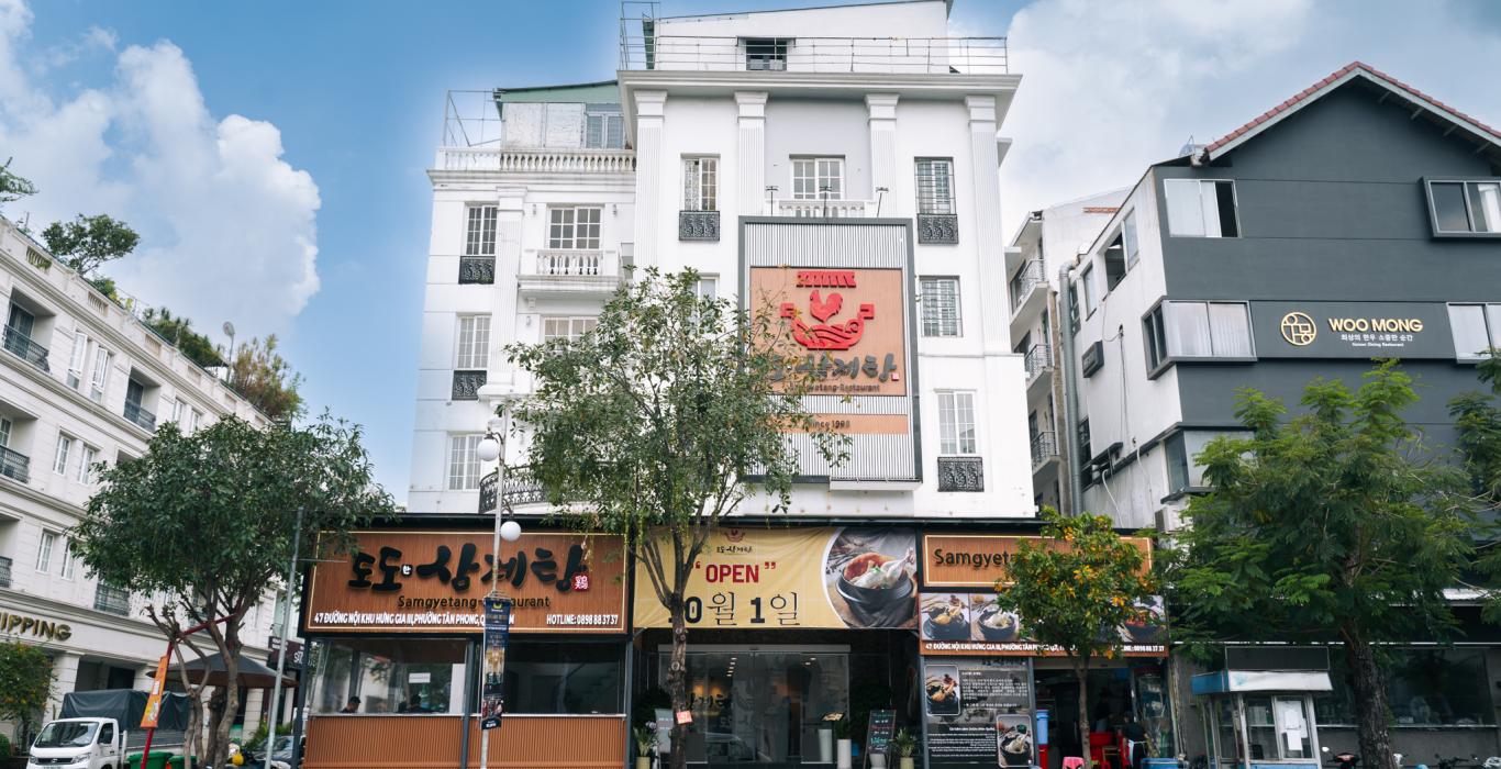 Mặt Tiền